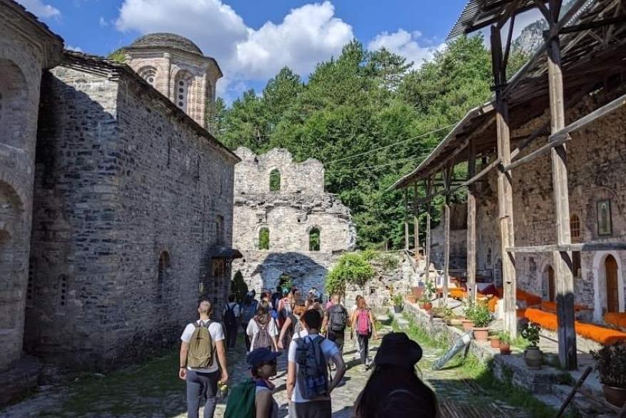 Hiking in the Enipeas Gorge on June 19
