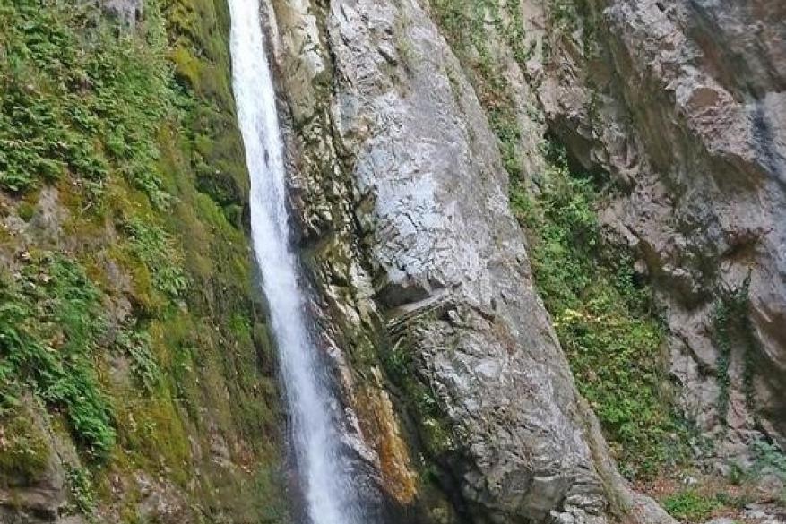 Hike to Kounoupitsa waterfall - Pozar Baths