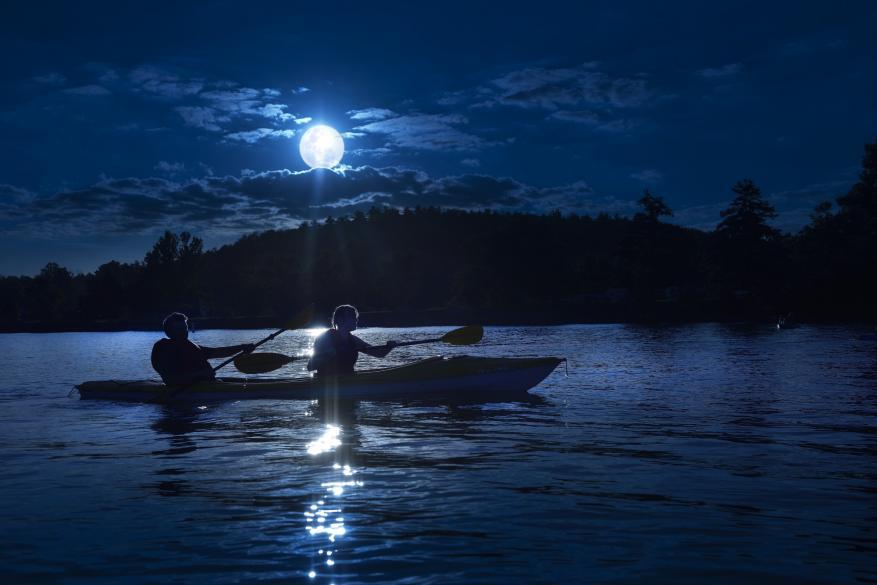 Sea Kayaking under the summer moon in Governor Coast - July 08