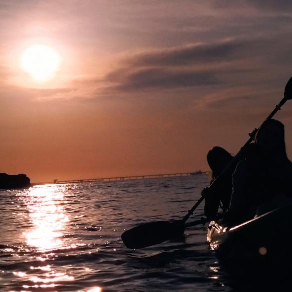 Sunrise Sea Kayaking στην Ακτή Κυβερνήτη - 03 Ιουλίου Sunrise Sea Kayaking στην Ακτή Κυβερνήτη - 03 Ιουλίου