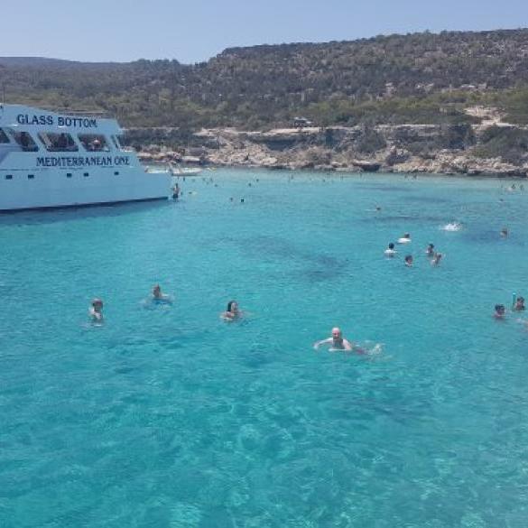 Εκδρομή και Βαρκάδα Blue Lagoon στο Λατσί