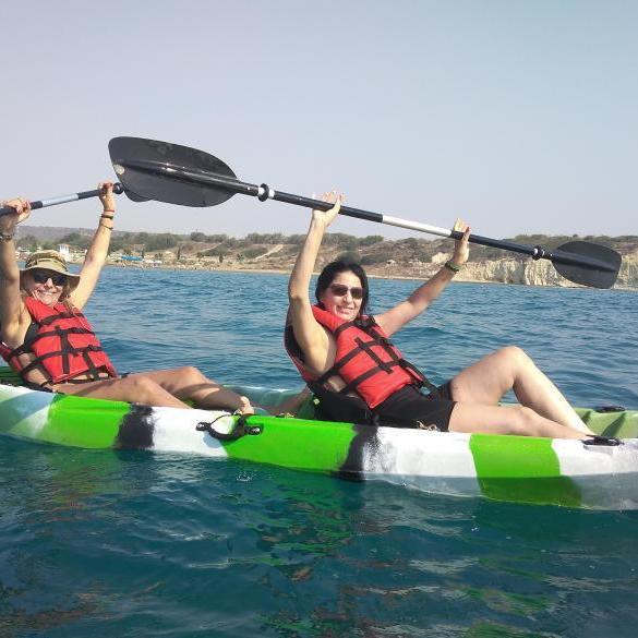 Sea kayaking in Kato Pyrgos Tyllirias - November 21, 2021 
