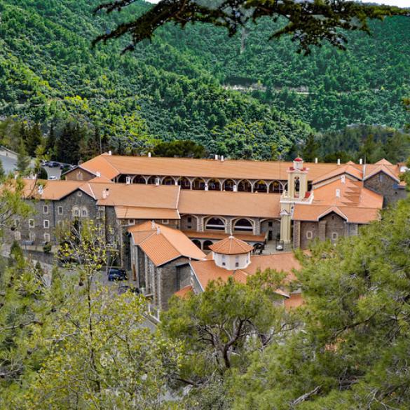 Προσκύνημα στη Μονή Κύκκου Προσκύνημα στη Μονή Κύκκου