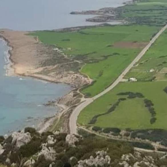 Πεζοπορία στη Βορειοανατολική πλευρά του Πενταδαχτύλου