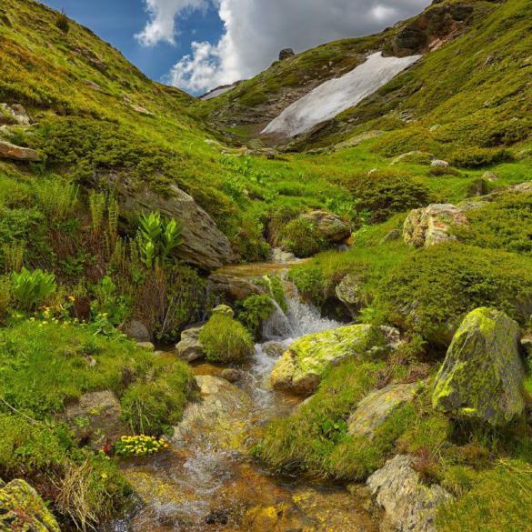 Hiking in Vora Mountain (Kaimaktsalan) 